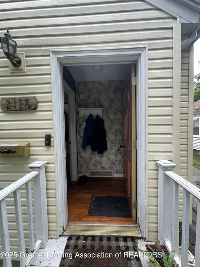 2118 Roberts Ln, Lansing, MI 48910 - photo 8