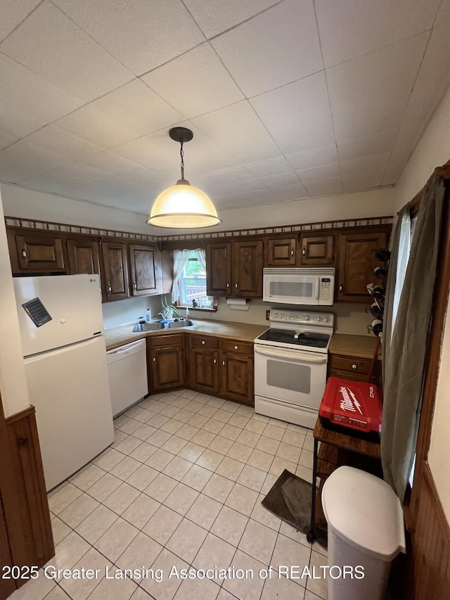2118 Roberts Ln, Lansing, MI 48910 - photo 16