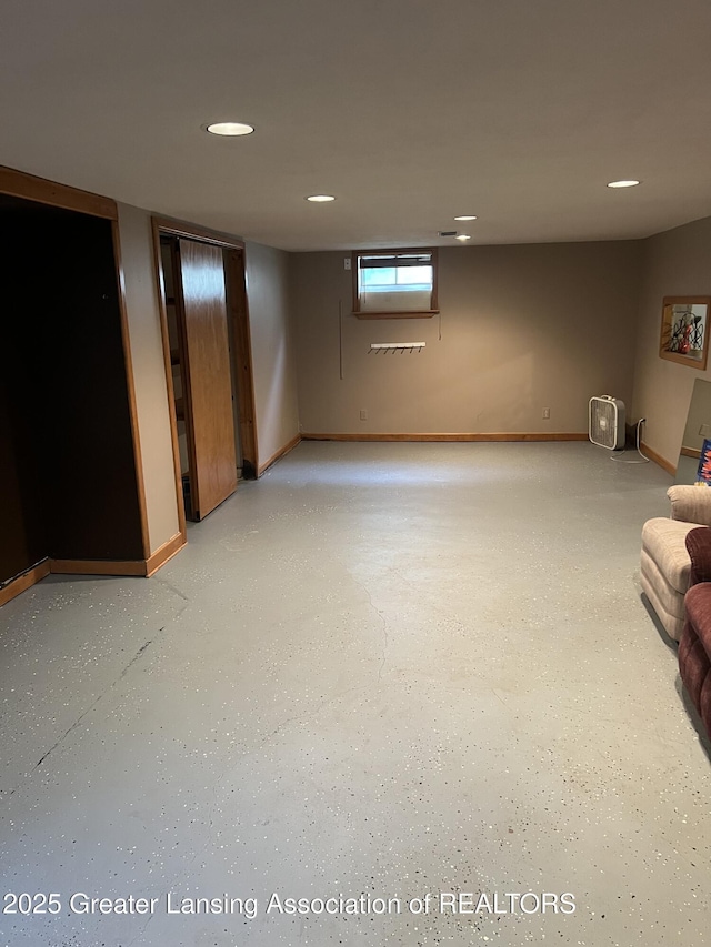 2118 Roberts Ln, Lansing, MI 48910 - photo 25