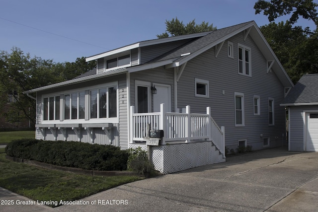 228 W Main St, Grand Ledge, MI 48837 - photo 1