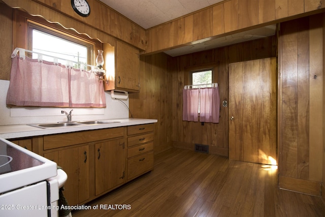 228 W Main St, Grand Ledge, MI 48837 - photo 9