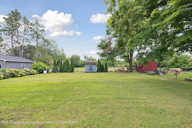 6920 Dickson Dr, Grand Ledge, MI 48837 - photo 40