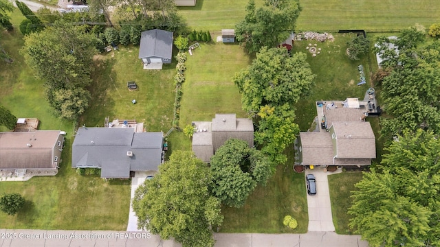6920 Dickson Dr, Grand Ledge, MI 48837 - photo 42
