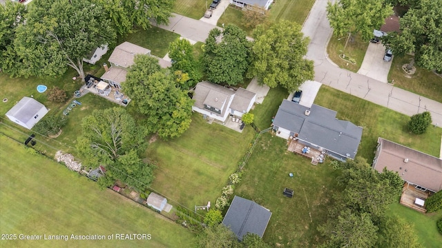 6920 Dickson Dr, Grand Ledge, MI 48837 - photo 45