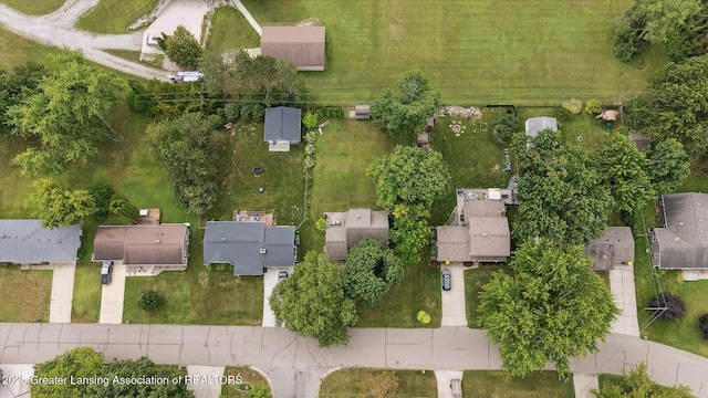 6920 Dickson Dr, Grand Ledge, MI 48837 - photo 49