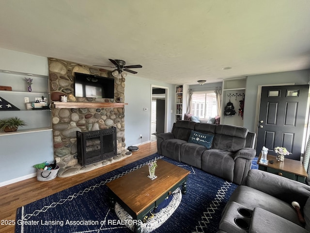 1062 W Colonial Park Dr, Grand Ledge, MI 48837 - photo 4