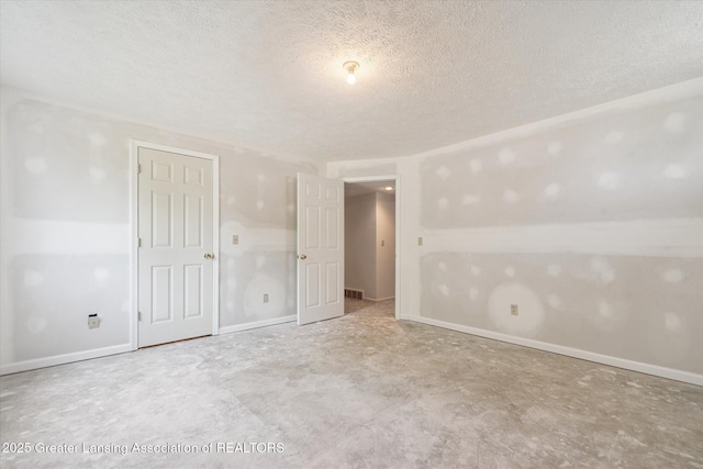 14799 Shamrock Trl, Lansing, MI 48906 - photo 22