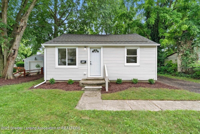 204 E Cavanaugh Rd, Lansing, MI 48910 - photo 1