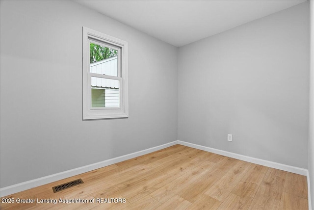 204 E Cavanaugh Rd, Lansing, MI 48910 - photo 12