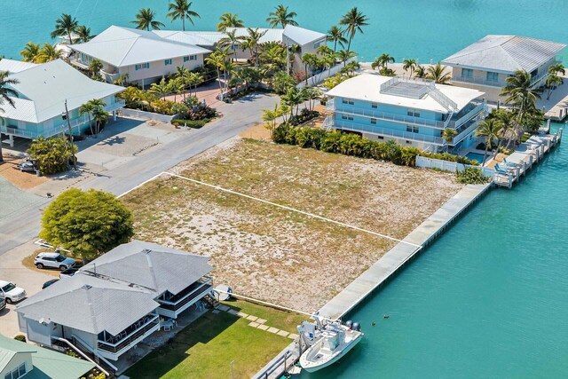 760 10th St, Key Colony, FL 33051