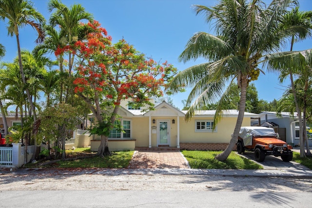 1613 Bahama Dr, Key West, FL 33040 - view of front of property featuring stucco siding