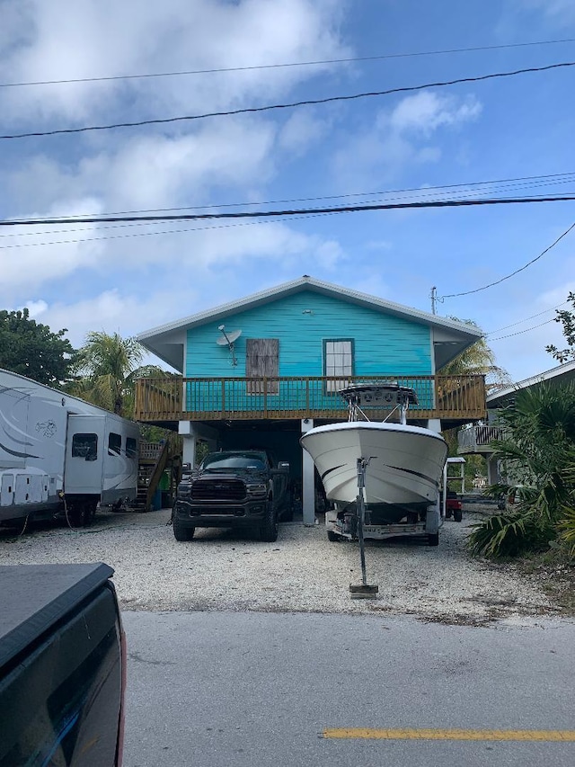 view of front of property