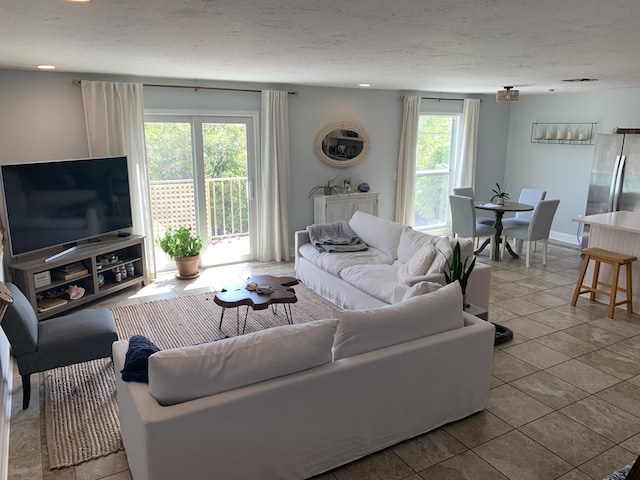 109 Stirrup Key Woods Rd Unit 1B2, Marathon, FL 33050 - view of tiled living area