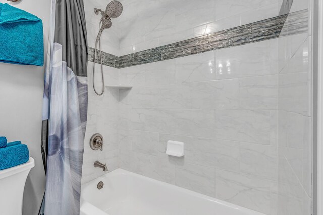 421 Ixora Dr, Big Pine, FL 33043 - bathroom featuring shower / tub combo and toilet