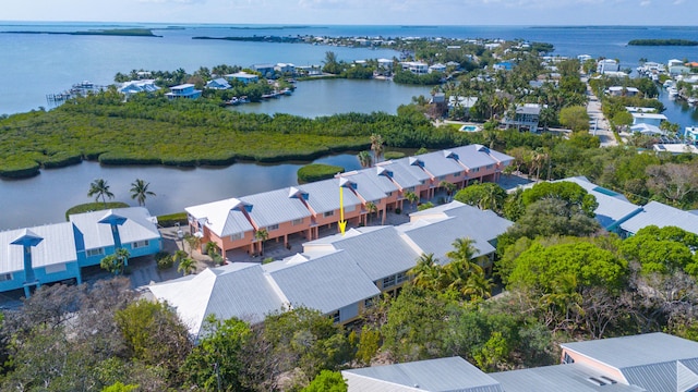 9867 Leeward Ave, Key Largo, FL 33037 - aerial perspective of suburban area featuring a large body of water