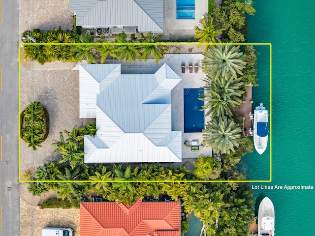 210 14th St, Key Colony, FL 33051 - drone / aerial view