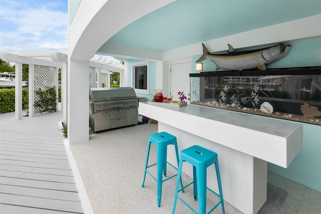 kitchen featuring a breakfast bar