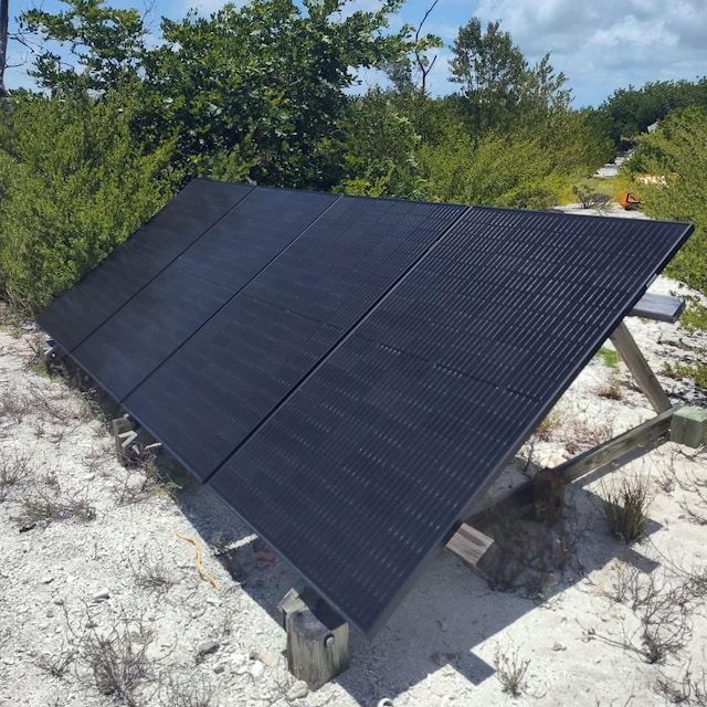 1W Cooks Is, Big Pine, FL 33043 - exterior view