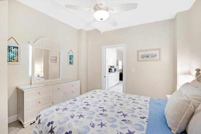 bedroom with ceiling fan