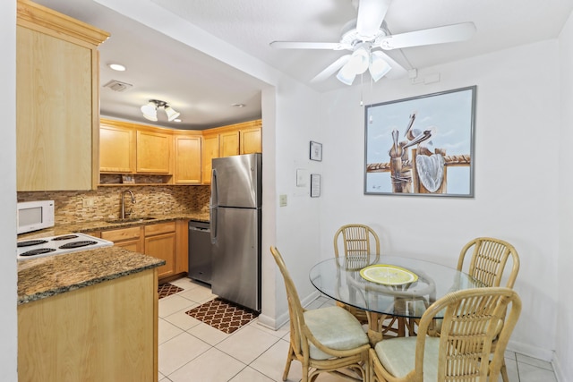 1101 Ocean Dr Unit 15, Key Colony, FL 33051 - photo 14