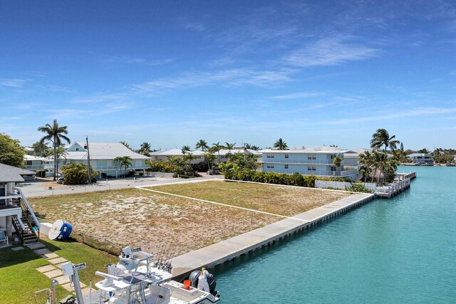 790 10th St, Key Colony, FL 33051
