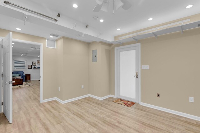 interior space with light wood finished floors, visible vents, baseboards, recessed lighting, and a ceiling fan