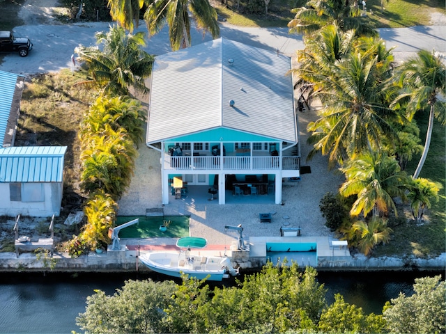 bird's eye view with a water view