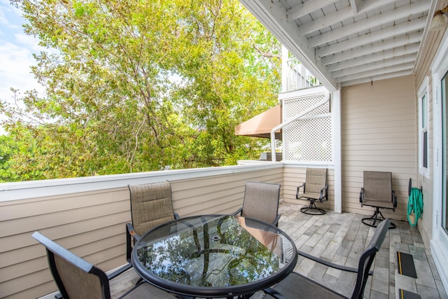 deck featuring outdoor dining space