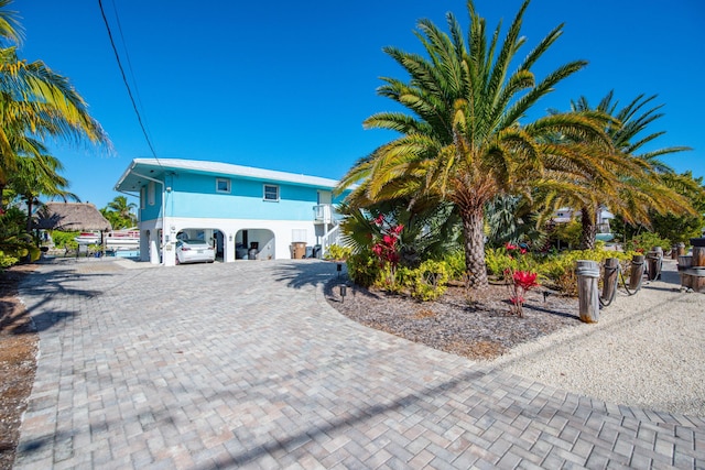 view of front of property with stucco siding