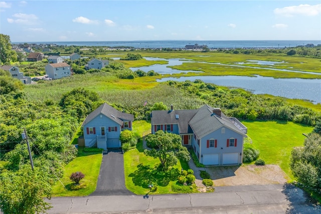 bird's eye view featuring a water view