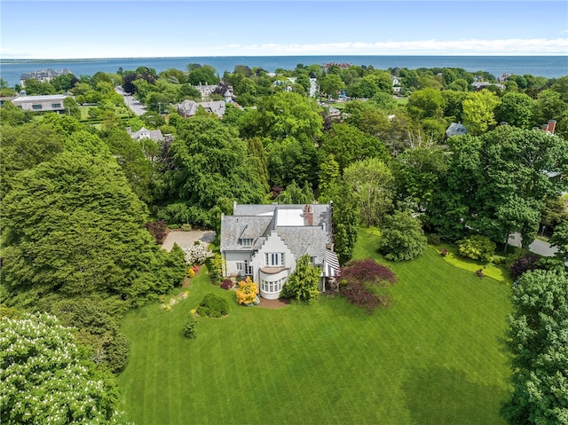 bird's eye view with a water view