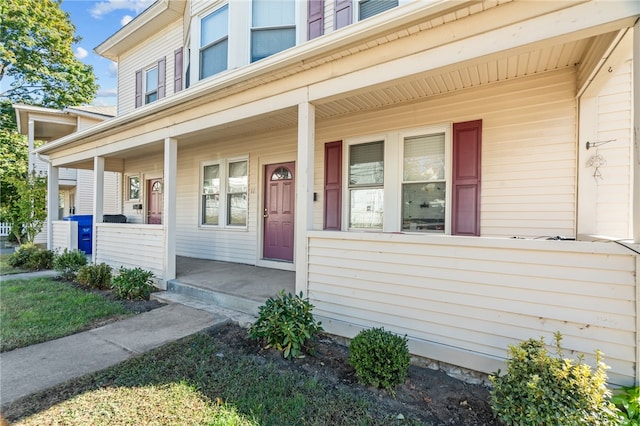 property entrance with a porch