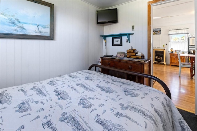 bedroom featuring light wood finished floors