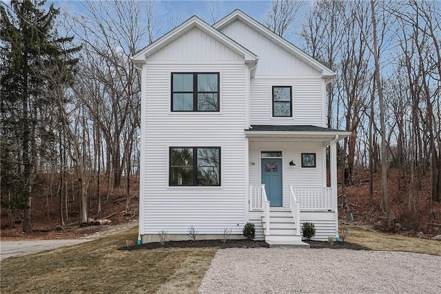 view of front of house with a front yard