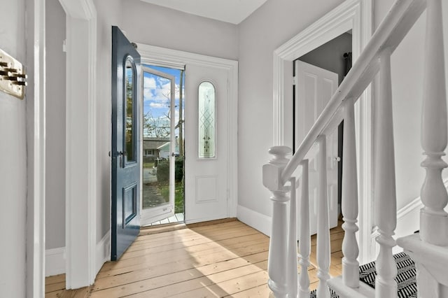 foyer entrance featuring light wood-type flooring