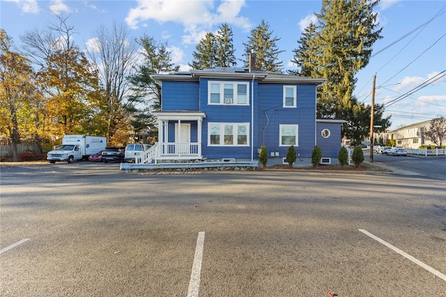 view of front property