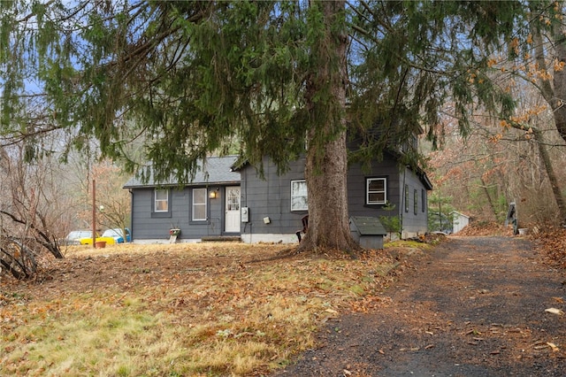 view of front of property