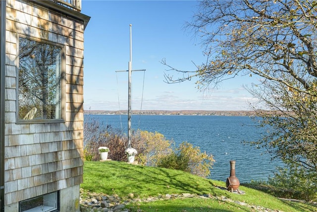 view of water feature