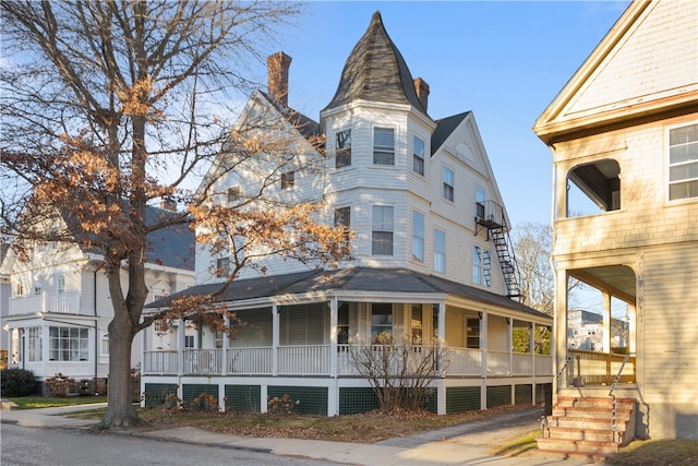 view of front of house with a porch