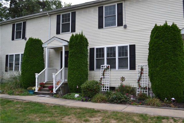 view of front of house