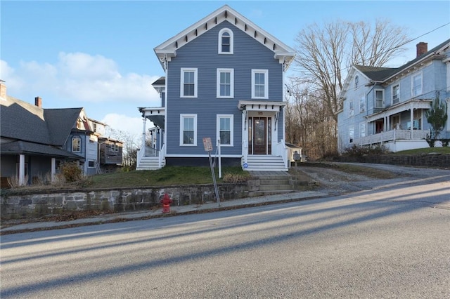 view of front of property