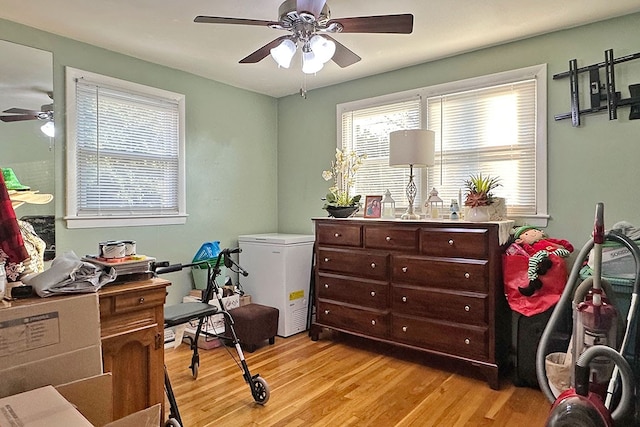 office area featuring light hardwood / wood-style flooring