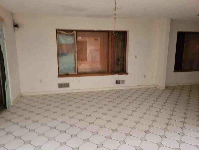 view of unfurnished living room