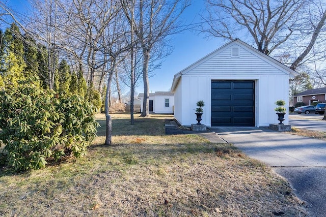 exterior space with a yard