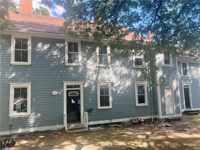 view of colonial inspired home