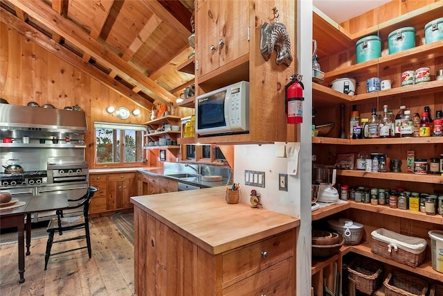 1635 Isabella Beach Rd, Southold, NY 06390 - pantry with a sink