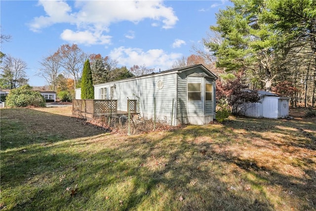 exterior space featuring a yard