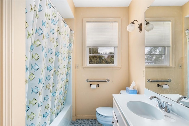 full bathroom with vanity, a healthy amount of sunlight, toilet, and shower / bath combo with shower curtain