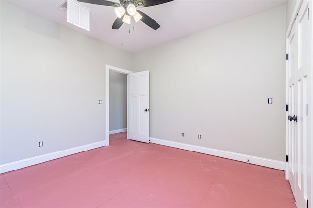 unfurnished bedroom featuring ceiling fan