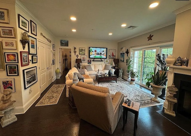 living room with dark wood-type flooring and crown molding